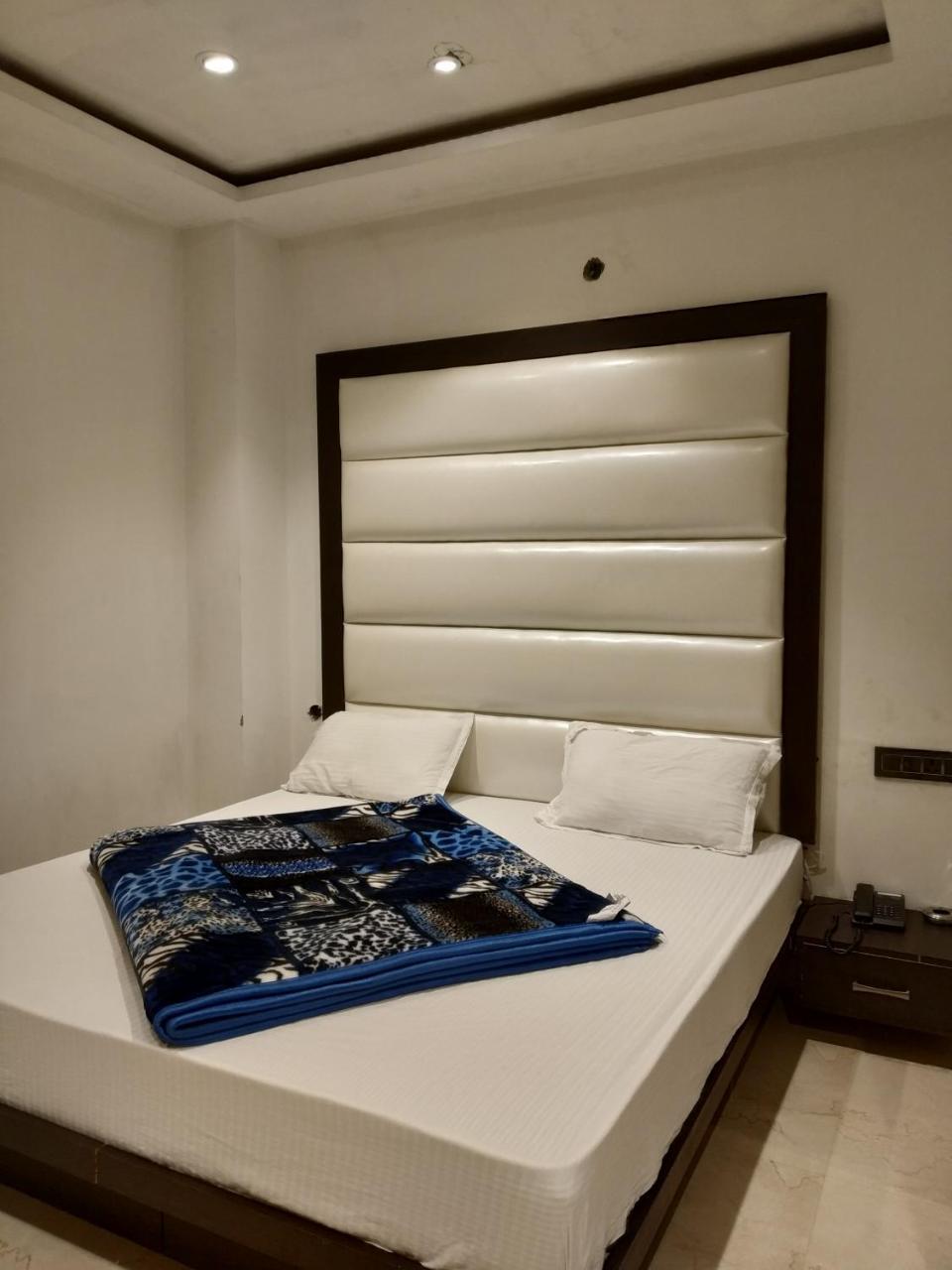 Hotel Star Inn Ganganagar Bagian luar foto