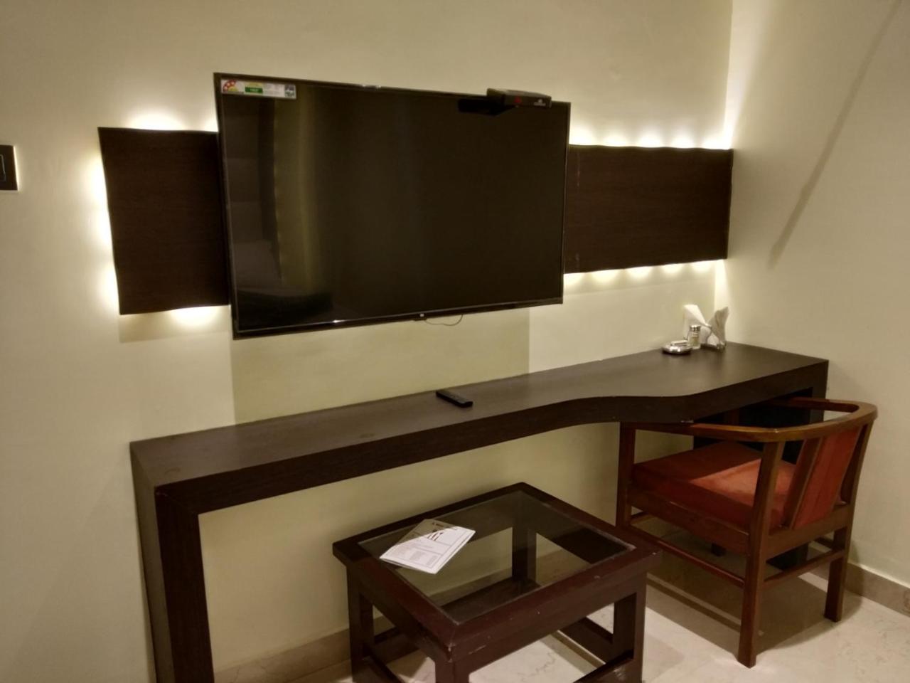 Hotel Star Inn Ganganagar Bagian luar foto