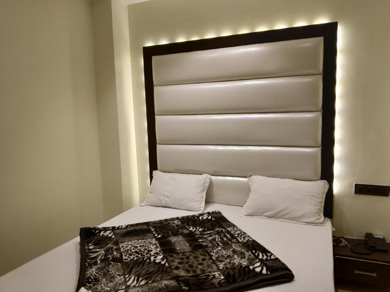 Hotel Star Inn Ganganagar Bagian luar foto