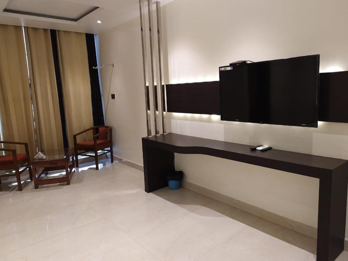 Hotel Star Inn Ganganagar Bagian luar foto